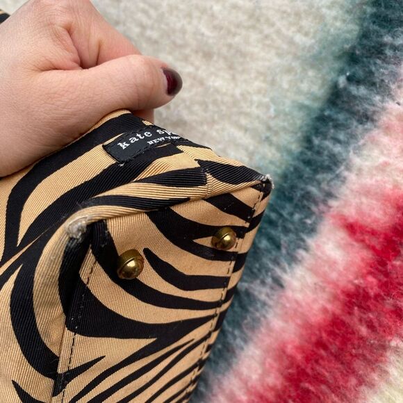 Kate Spade 90s Vintage Animal Print Handbag - Picture 9 of 11
